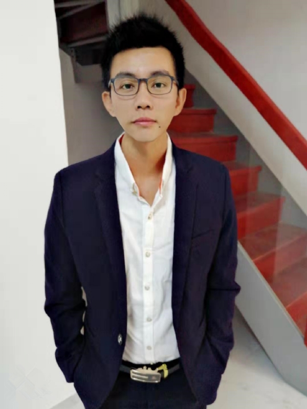 林智明的第一张照片--福州闪婚服务中心