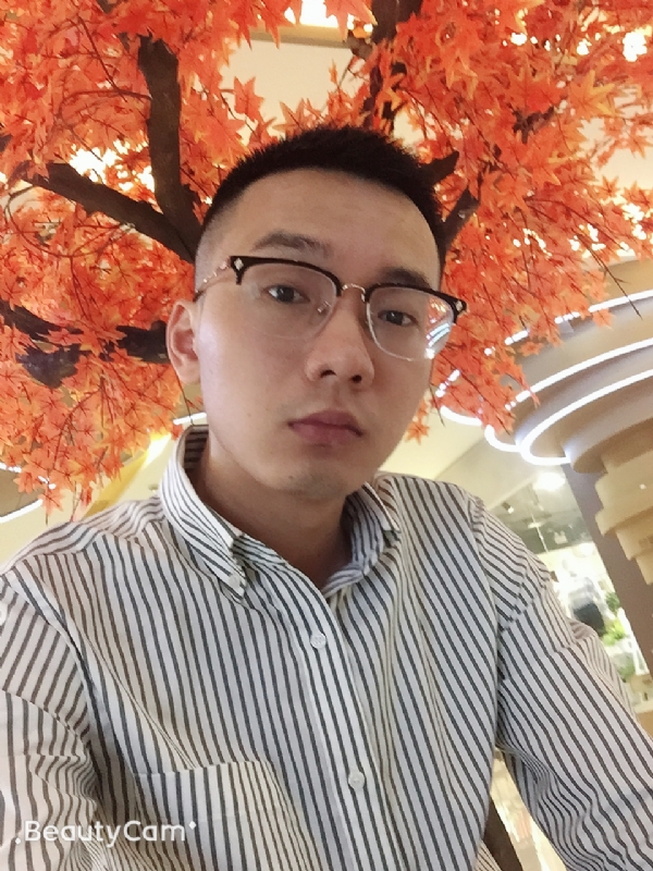 老-boy的第一张照片--福州闪婚服务中心