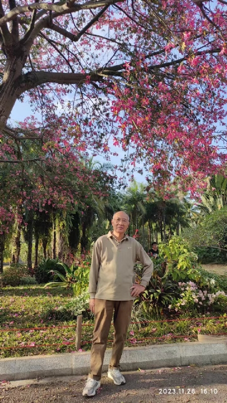昌植哥的第一张照片--福州闪婚服务中心