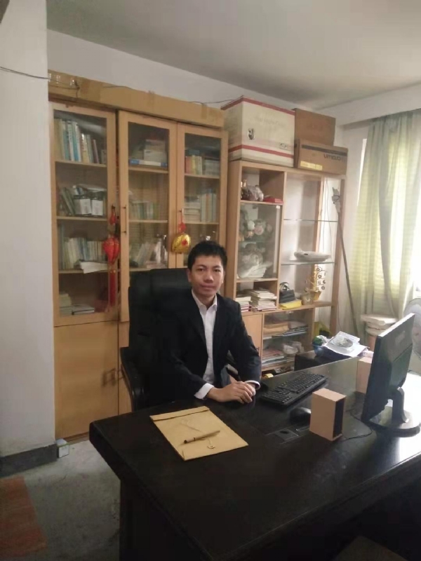 临冬城公爵的第一张照片--福州闪婚服务中心