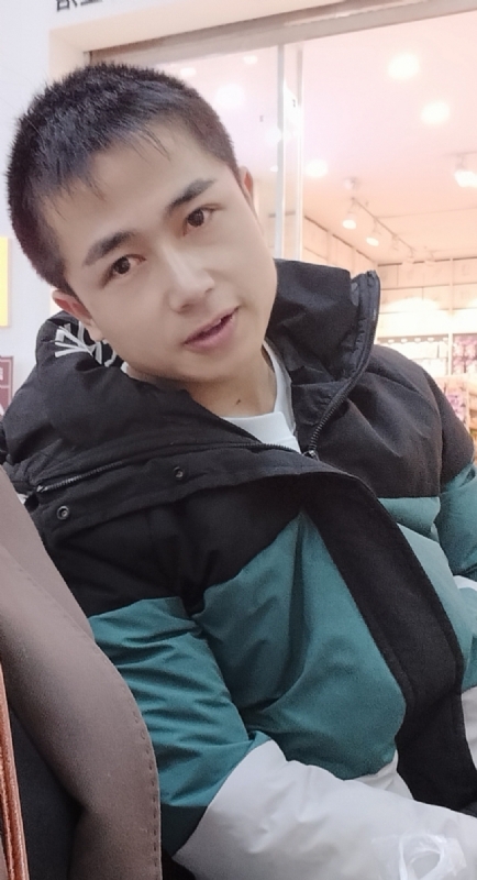 不骄不躁的第一张照片--福州闪婚服务中心