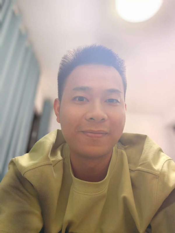 zhh的第一张照片--福州闪婚服务中心