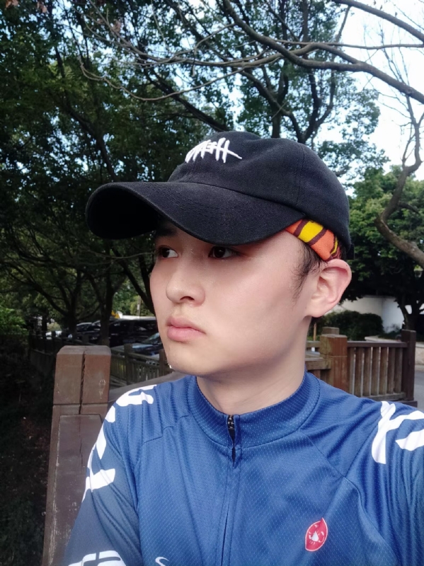 麦兜的第二张照片--福州闪婚服务中心