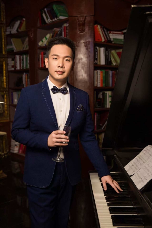 熊猫蔡蔡的第一张照片--福州闪婚服务中心